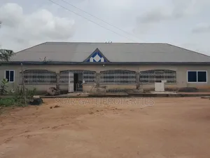 4bdrm House in Adesina, Kumasi Metropolitan for sale