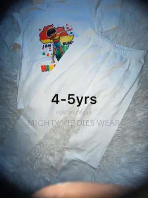 2 Piece Girls Outfit Ages 4-5yrs
