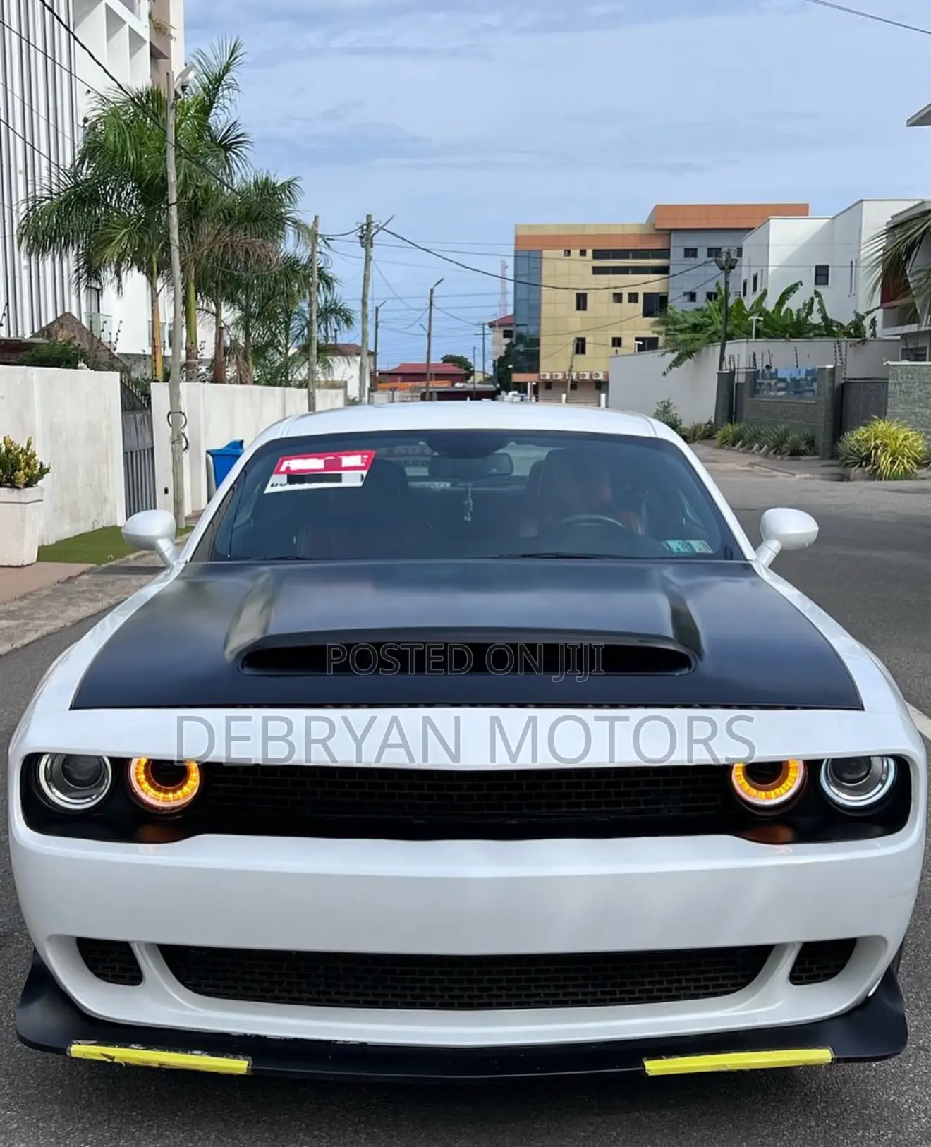 Dodge Challenger SXT RWD 2018 White