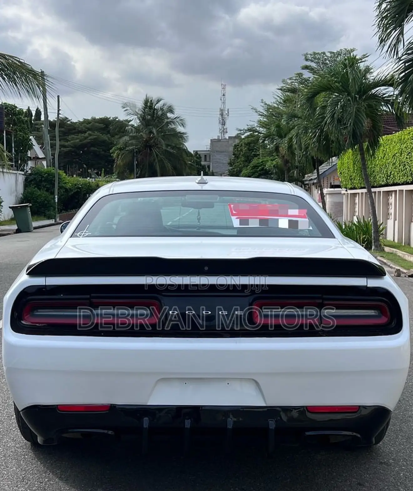 Dodge Challenger SXT RWD 2018 White