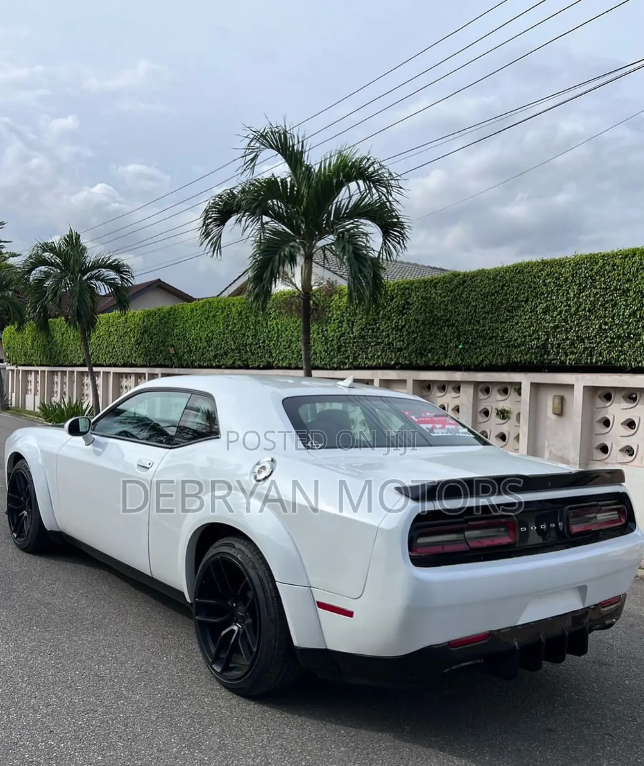 Dodge Challenger SXT RWD 2018 White