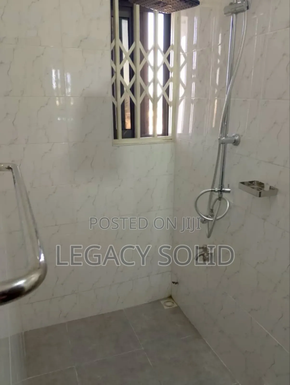 3bdrm Apartment in 𝙻𝚎𝚐𝚊𝚌𝚢 𝚜𝚘𝚕𝚒𝚍 𝚛𝚎𝚊𝚕, Addogonno for rent