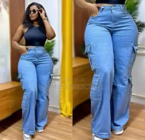 Women’S High Wasted Cargo Jeans.