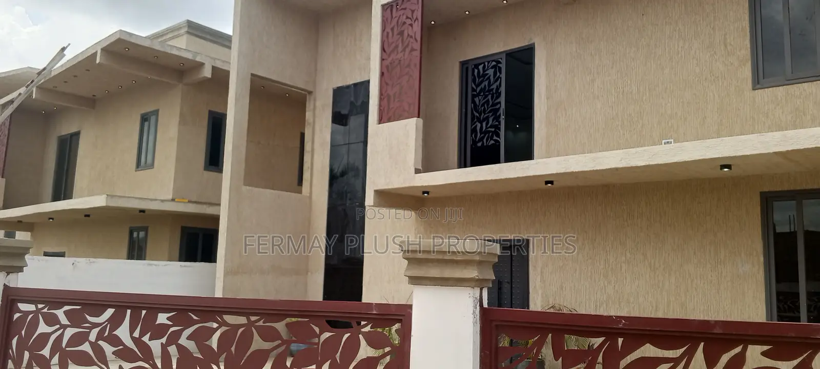 4bdrm Mansion in Newly Built Machine, Accra Metropolitan for sale