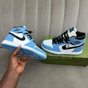 Nike Air Jordan 1 Retro High Og University Blue