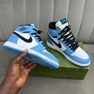 Nike Air Jordan 1 Retro High Og University Blue
