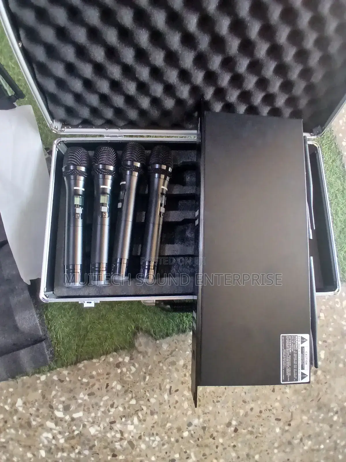 Shure Wireless Microphone (4 in 1)