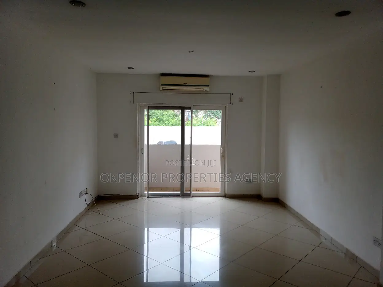 3bdrm Apartment in Shiashie East Legon Accra Metropolitan for sale