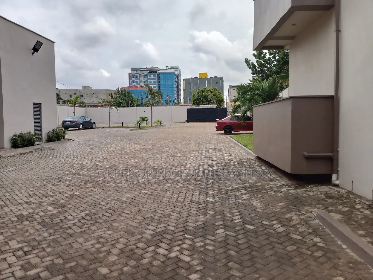 3bdrm Apartment in Shiashie East Legon Accra Metropolitan for sale
