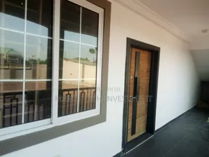 2bdrm Apartment in School Junction for rent