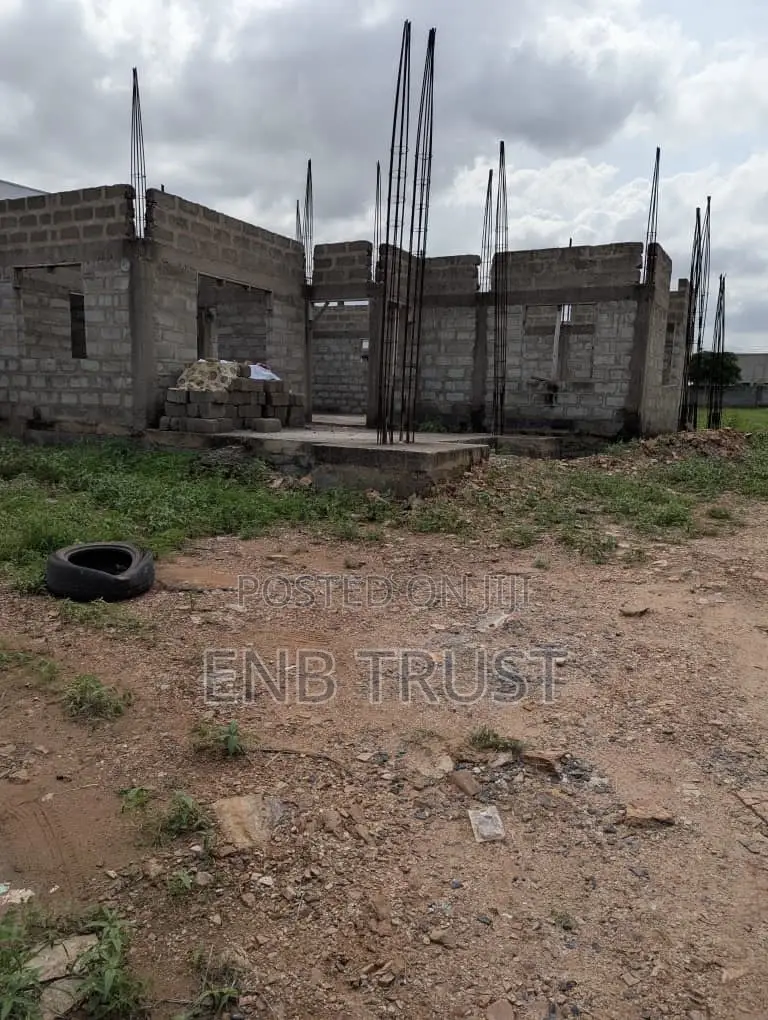4 Bedrms on 5 Plots of Land for Sale at East Legon Hills
