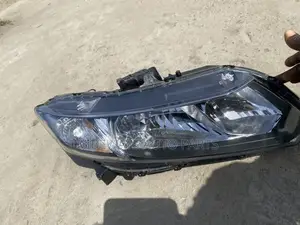 Honda Civic 2013-2015 Headlight Used