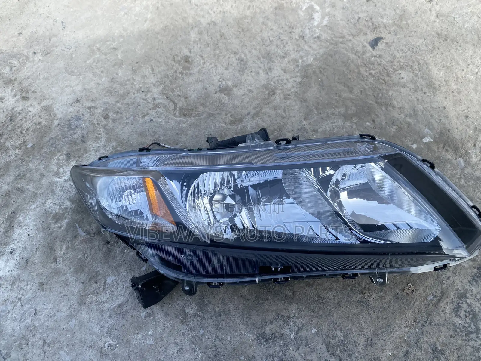 Honda Civic 2013-2015 Headlight Used