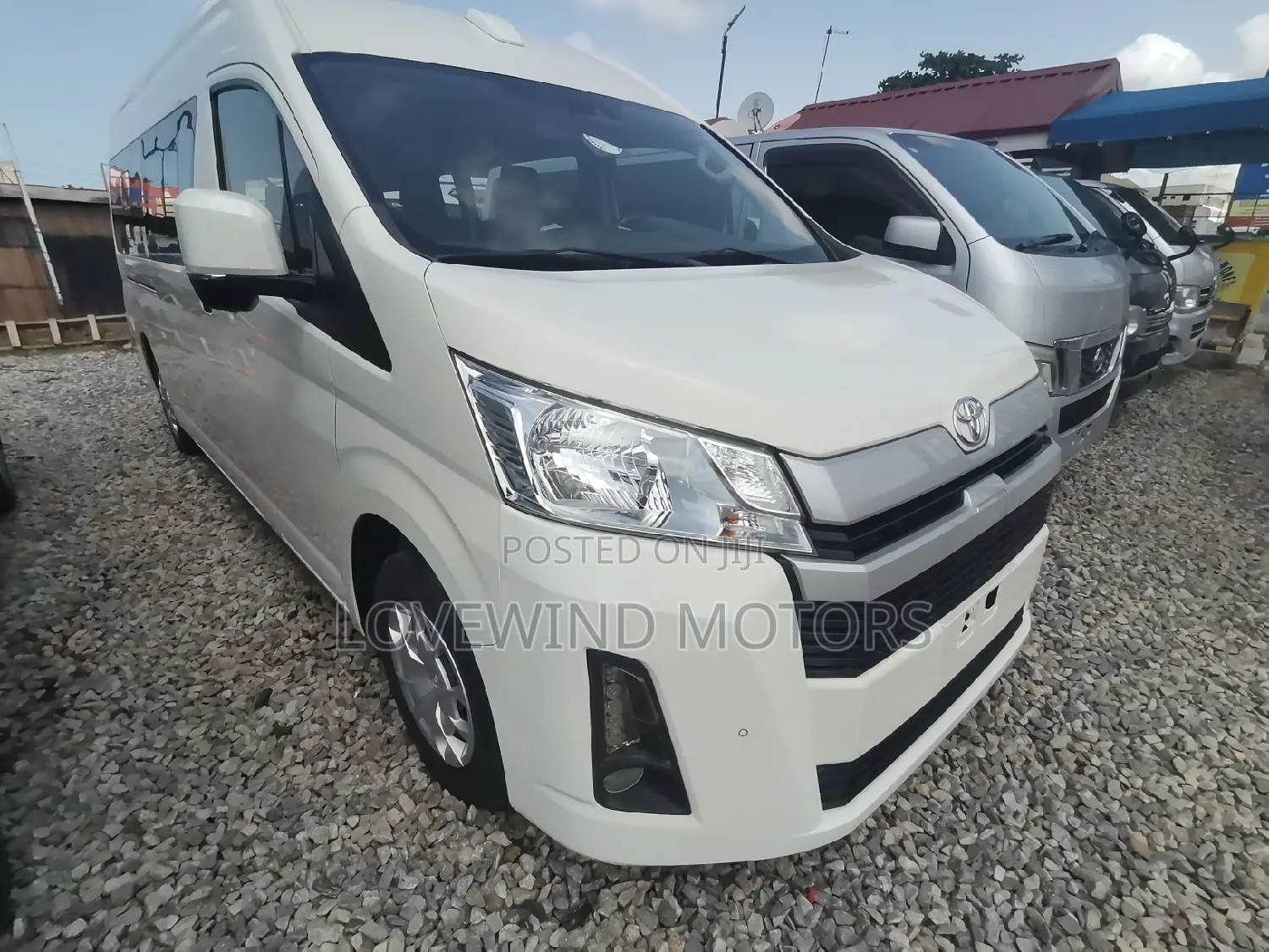 Toyota HiAce 2010 White