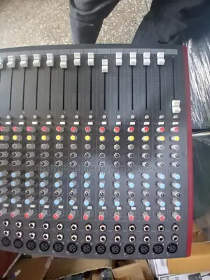 Zed Professional Stereo Mixer ( 22fx Channels