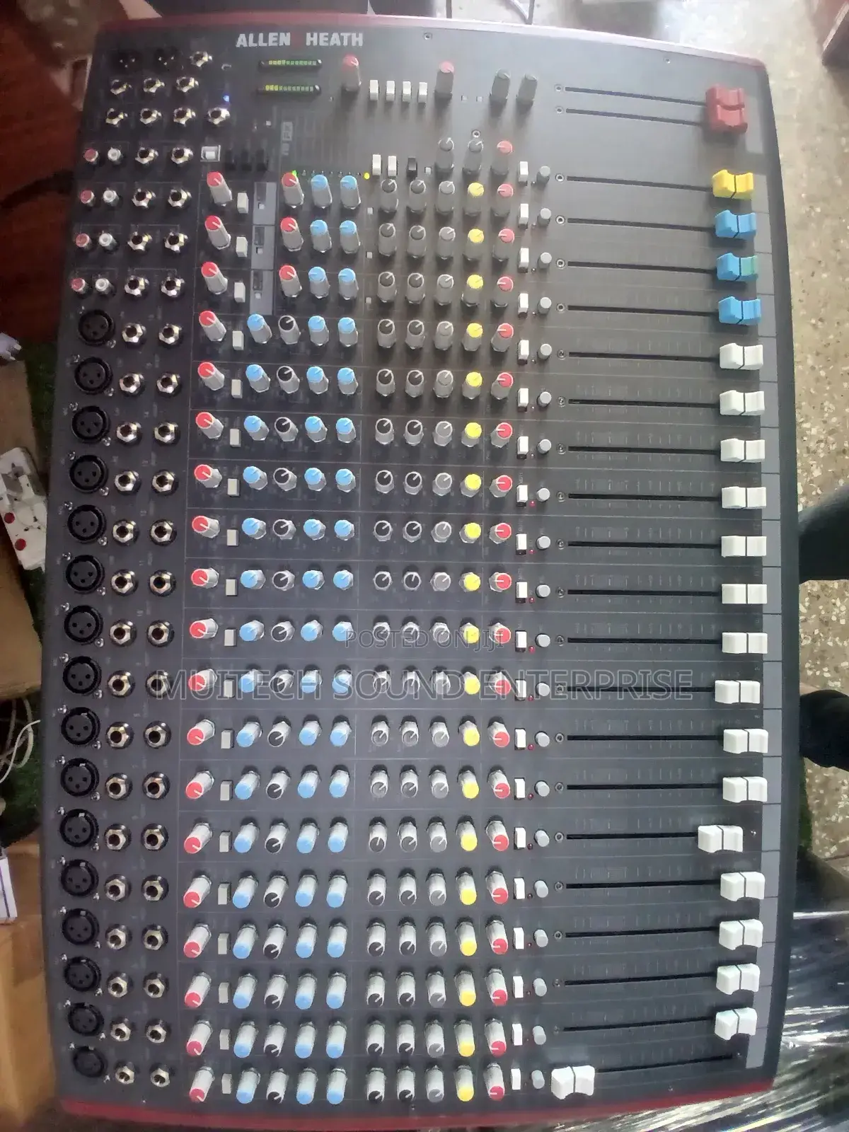 Zed Professional Stereo Mixer ( 22fx Channels