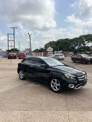 Mercedes-Benz CLA-Class 2018 Black