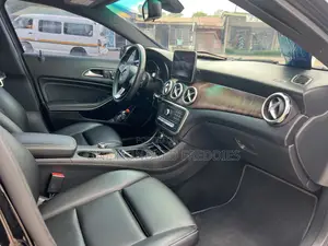 Mercedes-Benz CLA-Class 2018 Black