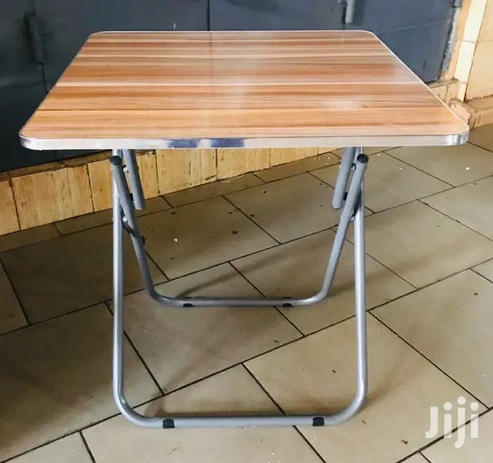 Foldable Table