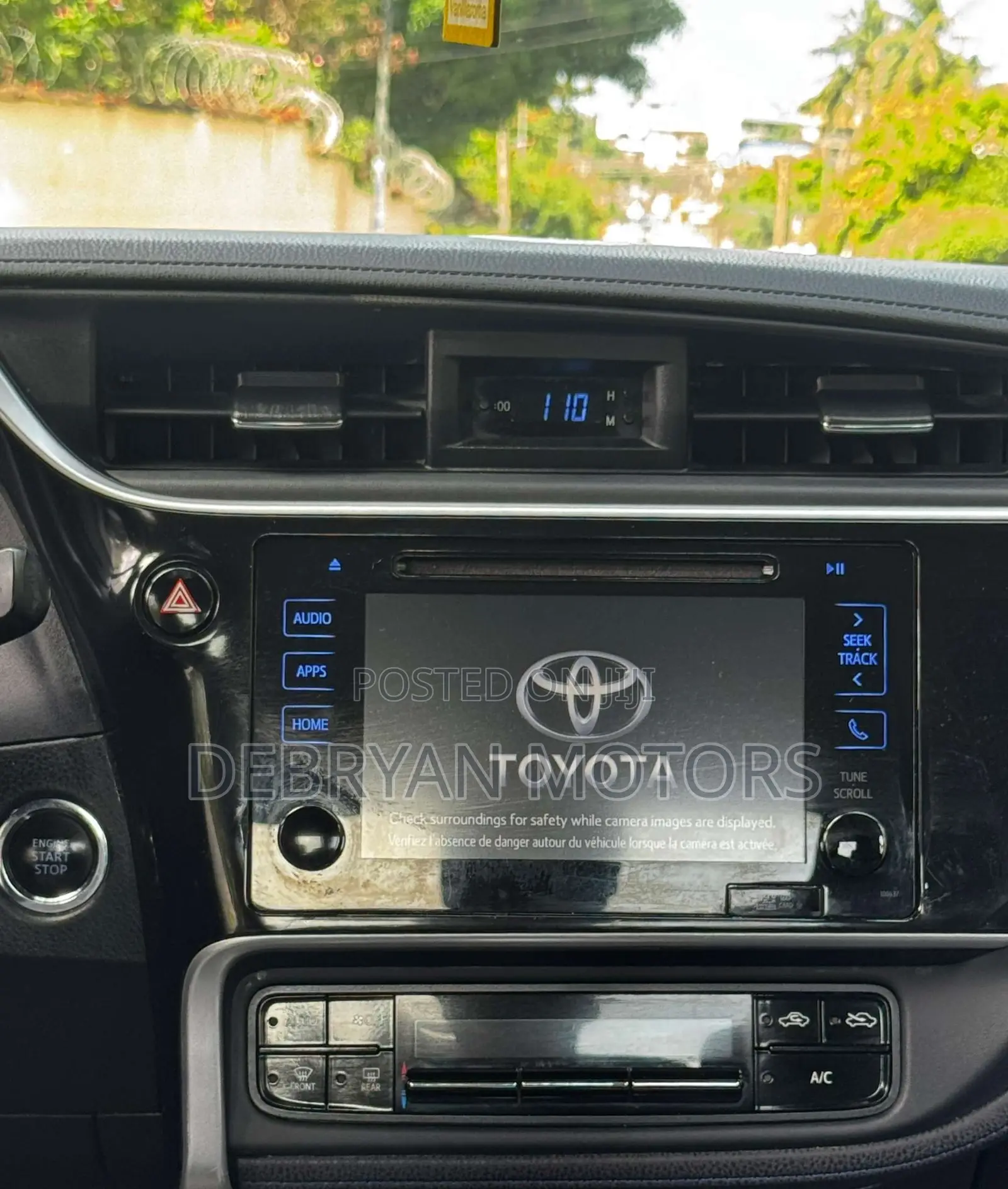 Toyota Corolla XSE 4dr Sedan (1.8L 4cyl CVT) 2017 Black