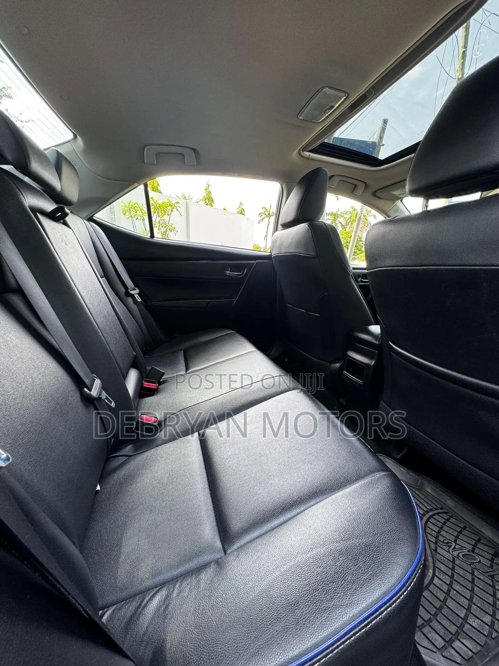 Toyota Corolla XSE 4dr Sedan (1.8L 4cyl CVT) 2017 Black