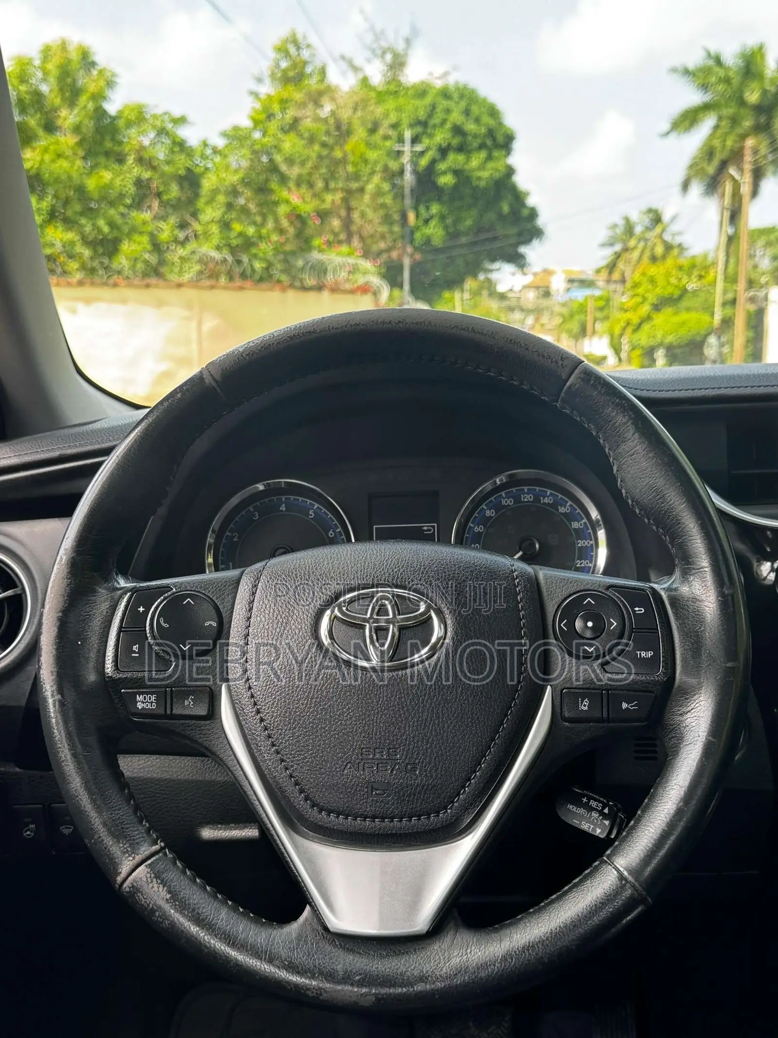Toyota Corolla XSE 4dr Sedan (1.8L 4cyl CVT) 2017 Black