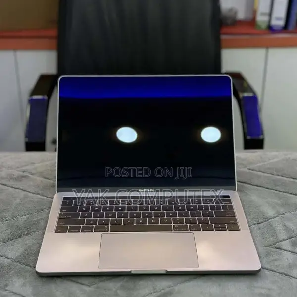 Laptop Apple MacBook Pro 2016 8GB Intel Core i5 SSD 256GB