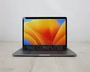 Laptop Apple MacBook Pro 2017 16GB Intel Core i7 SSD 512GB