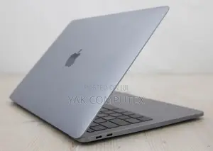 Laptop Apple MacBook Pro 2017 16GB Intel Core i7 SSD 512GB