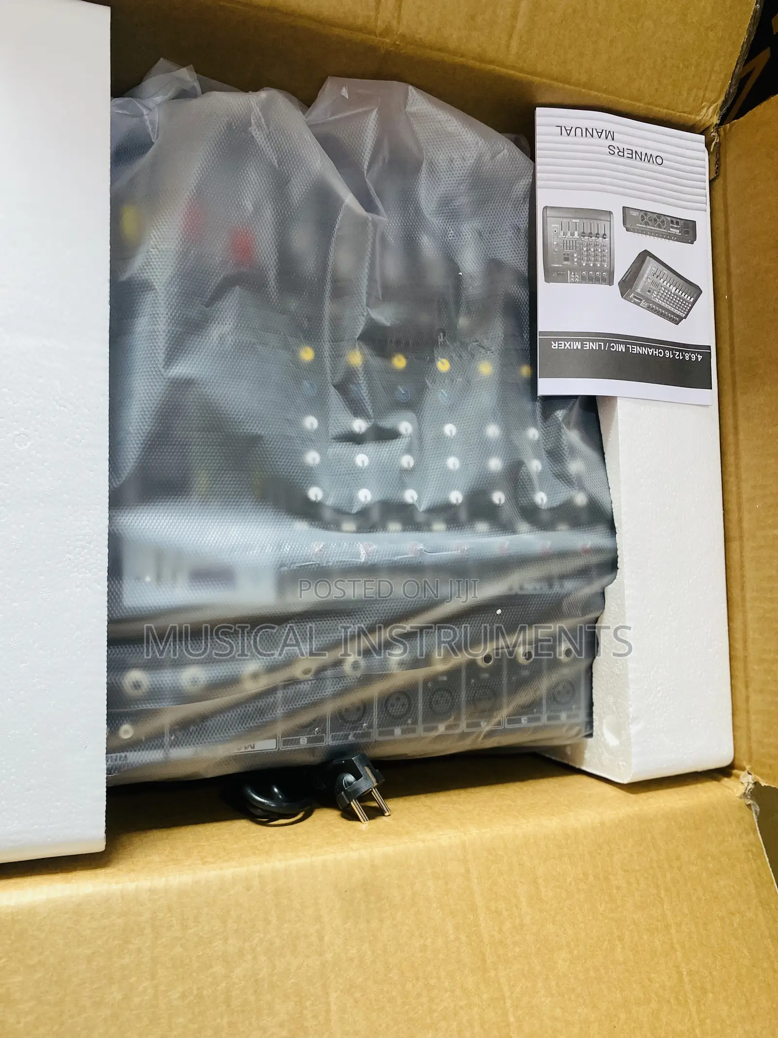 8 Channel Powered Mixer