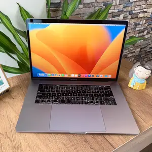 Laptop Apple MacBook Pro 2018 16GB Intel Core i7 SSD 256GB