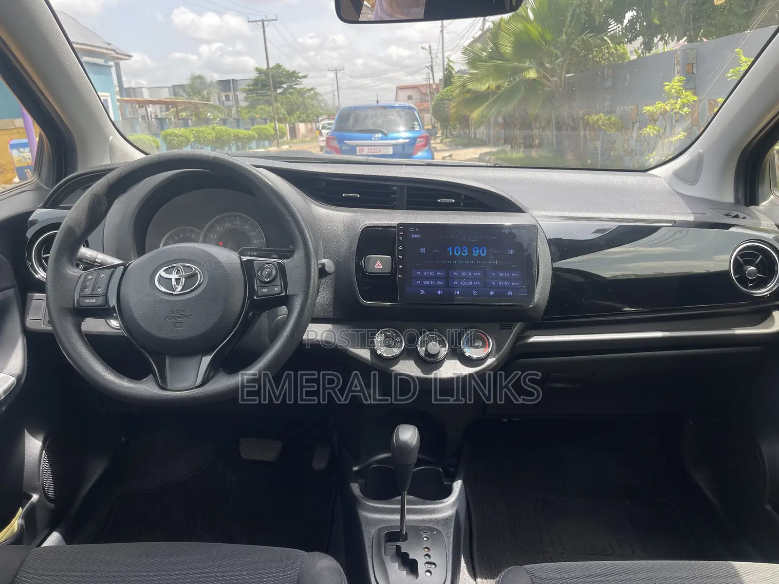 Toyota Vitz 2016 Black