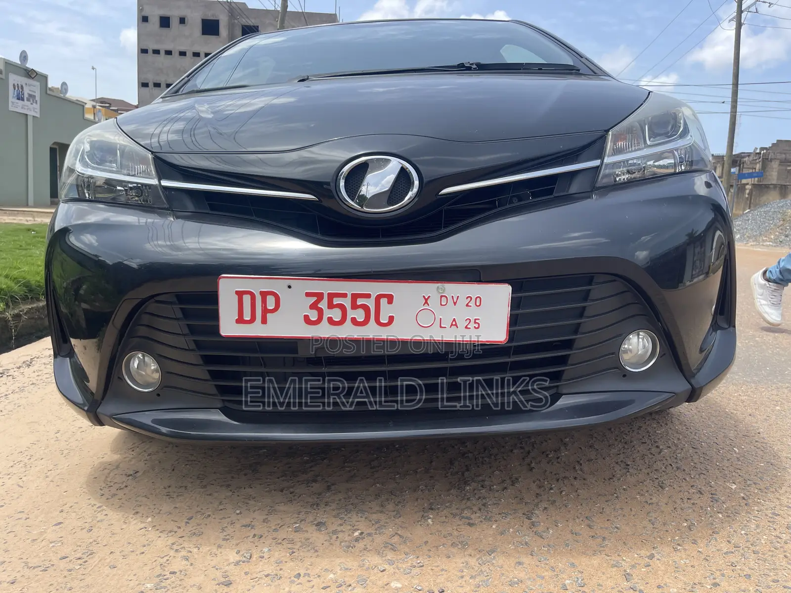 Toyota Vitz 2016 Black