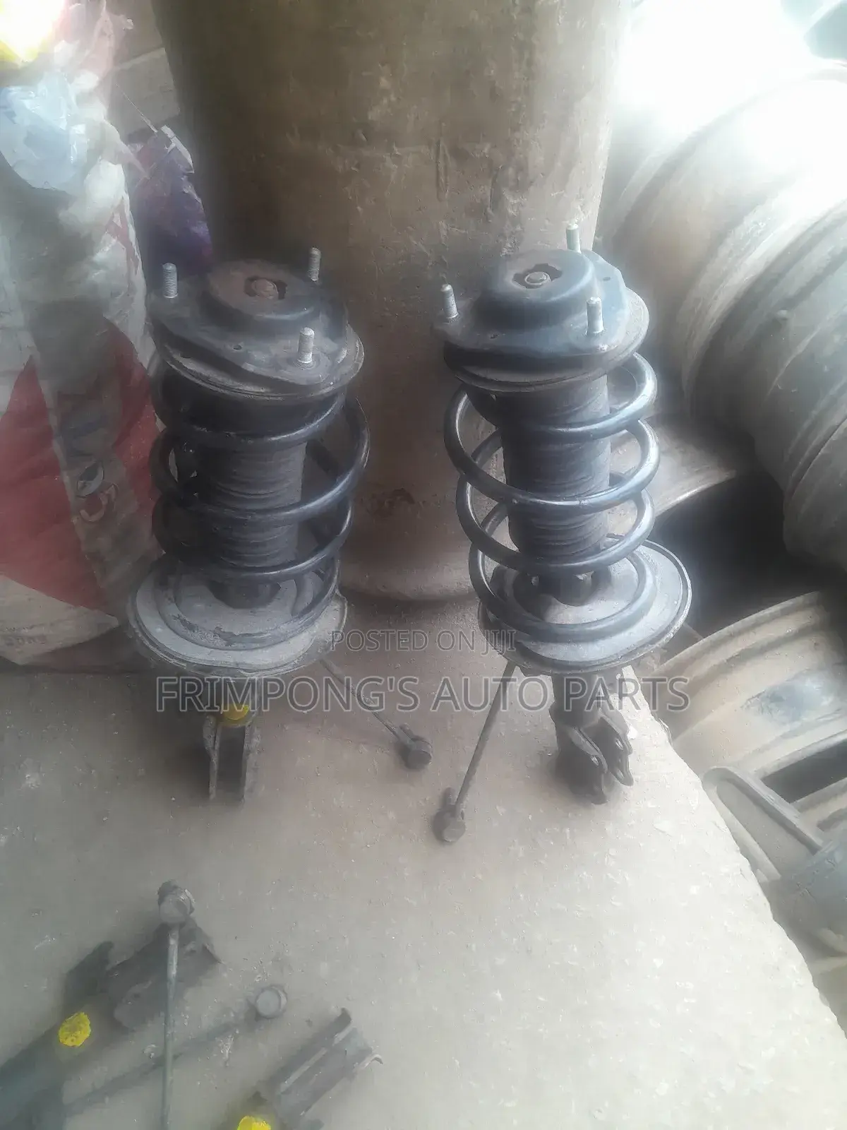 Highlander 2017 Front Shocks Absorbers