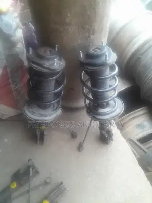 Highlander 2017 Front Shocks Absorbers
