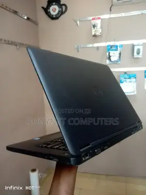 Laptop Dell Latitude 5450 8GB Intel Core i5 SSD 256GB
