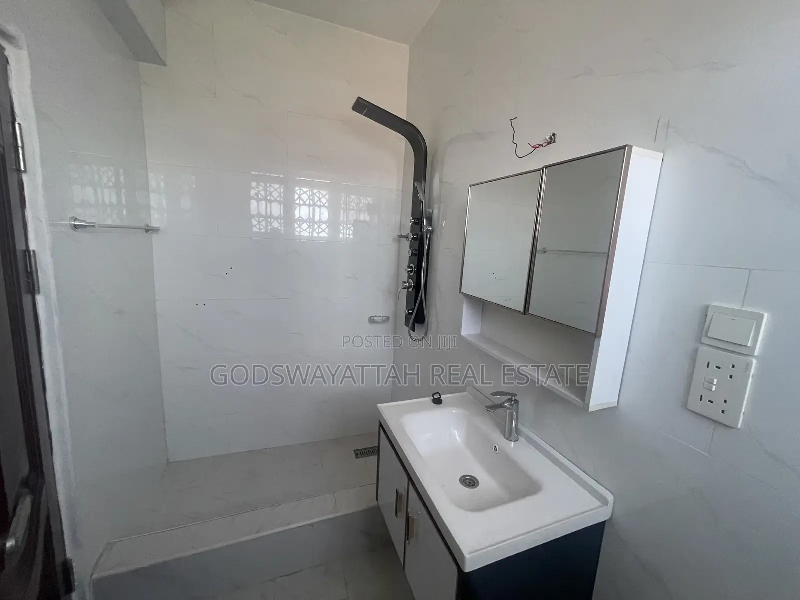 3bdrm Apartment in East Legon, Adjiriganor for rent