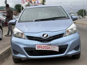 Toyota Vitz 2013 Blue