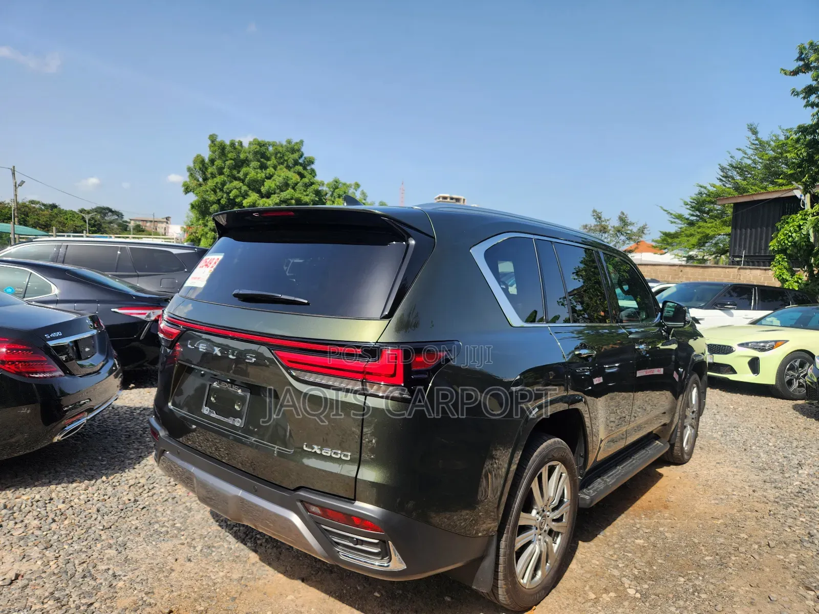 Lexus LX 2024 Green