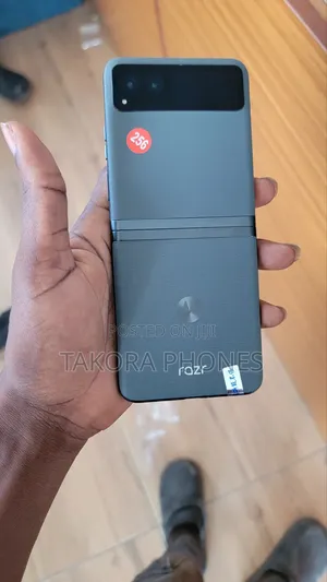 Motorola Razr 40 256 GB Blue