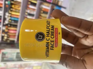 Ly Vitamin C Halfcast Face Cream