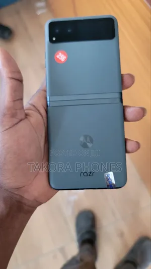 Motorola Razr 40 256 GB Blue