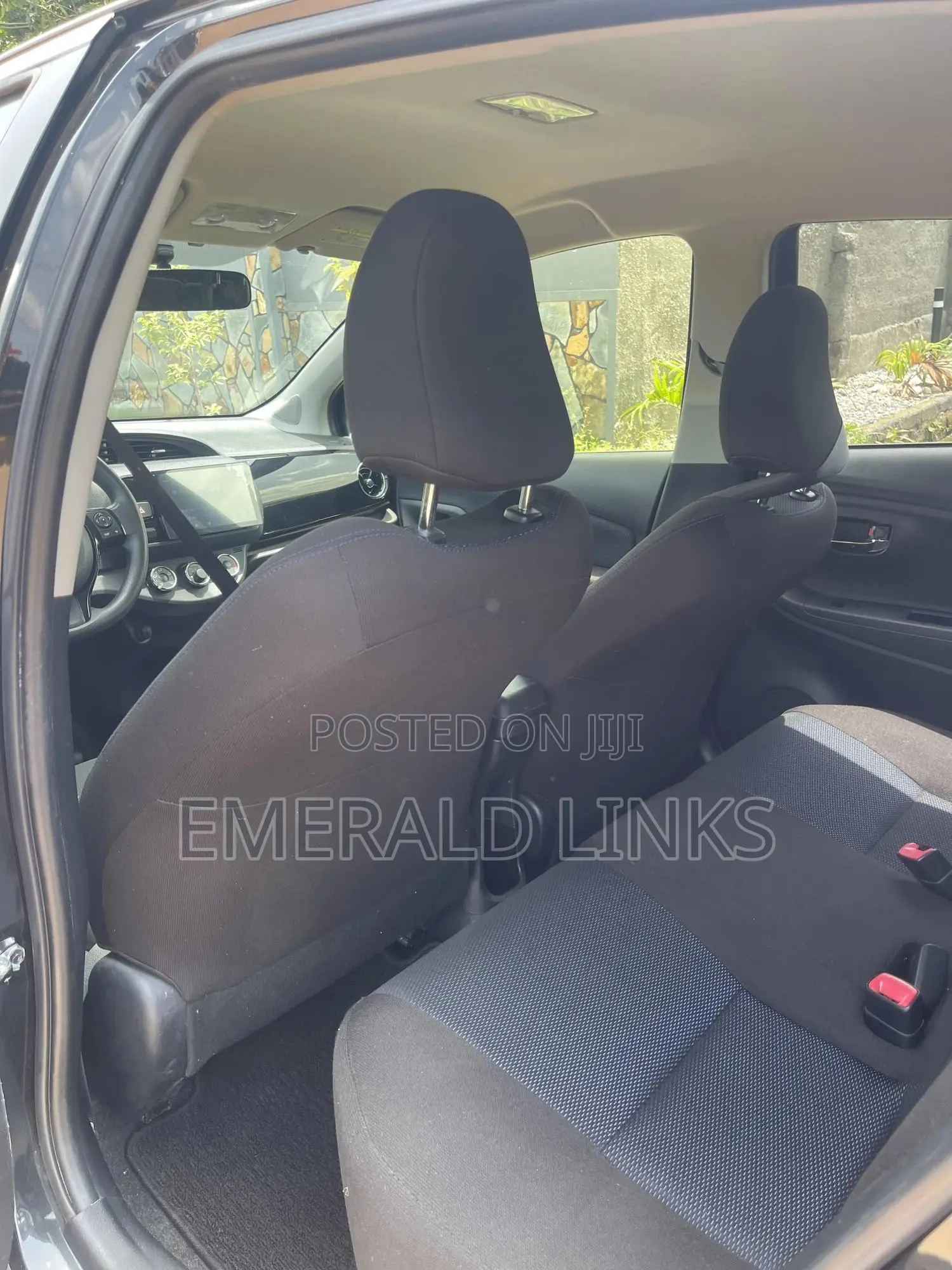 Toyota Vitz 2016 Black