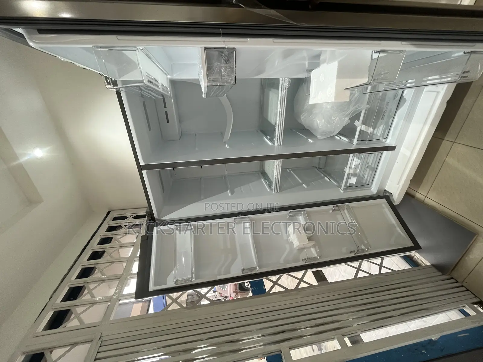 Brand New! TCL-Side-by-Side-Refrigerator-608ltrs-P650sbn
