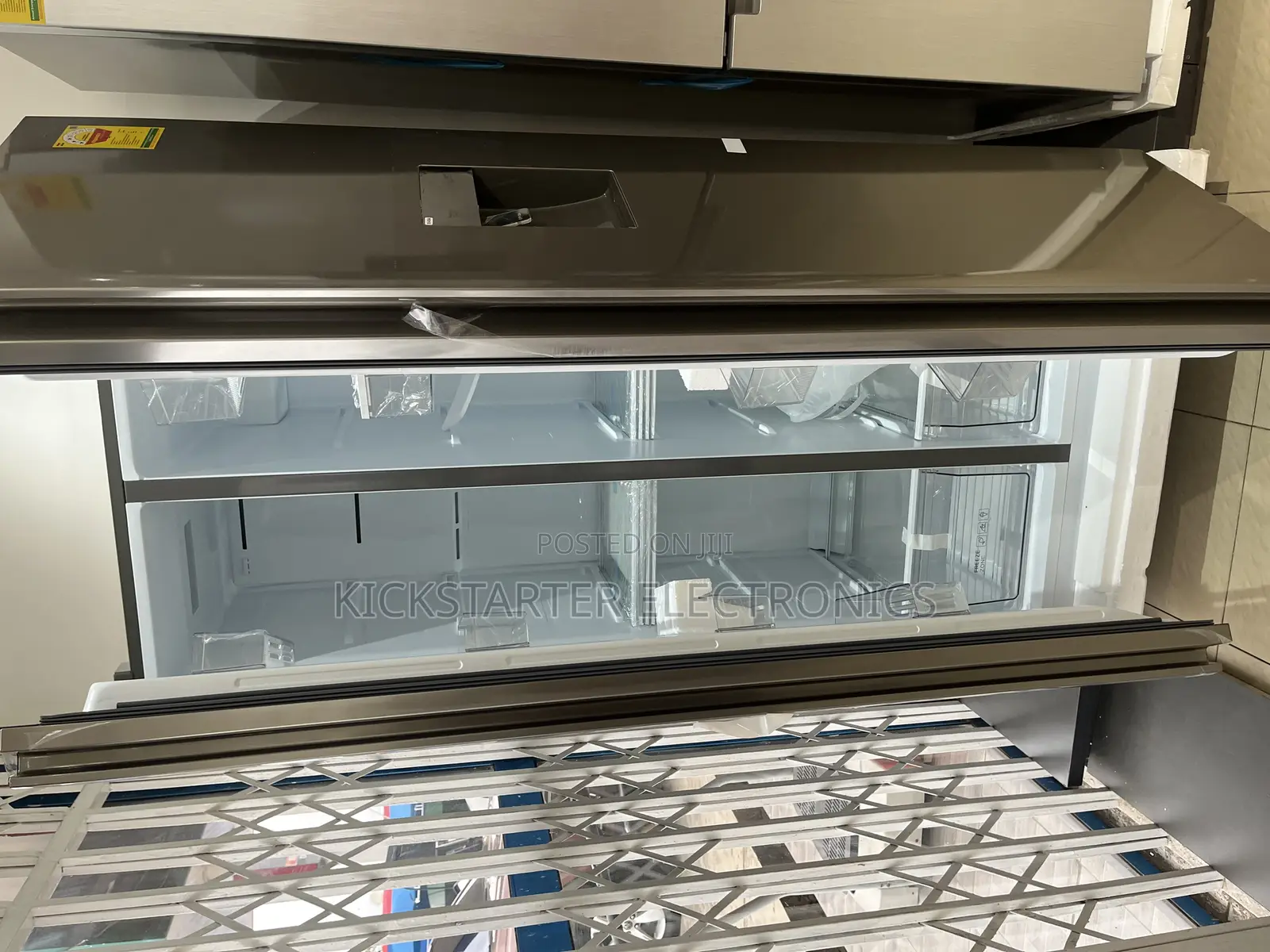 Brand New! TCL-Side-by-Side-Refrigerator-608ltrs-P650sbn