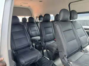 Toyota Grand HiAce 2012 Silver
