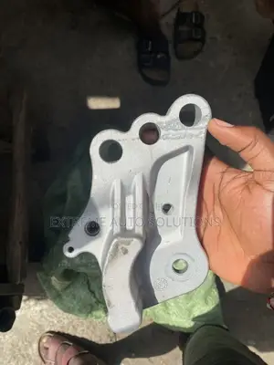 Honda Cr-v 2017-2020 Engine Side Mount With Bracket