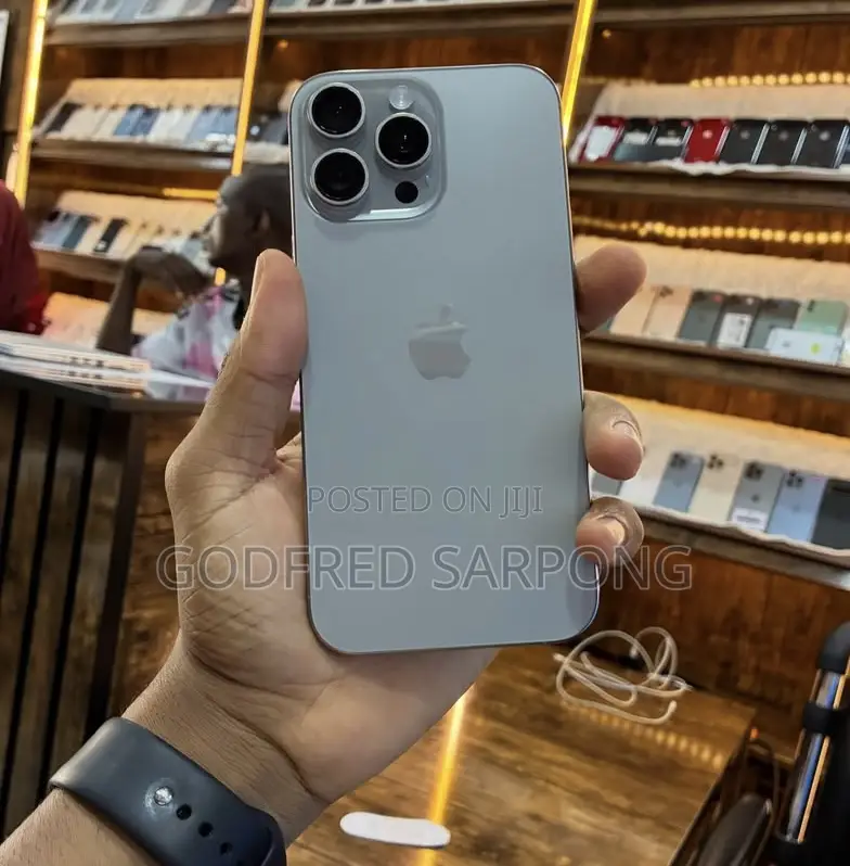 Apple iPhone 16 Pro Max 256 GB Silver
