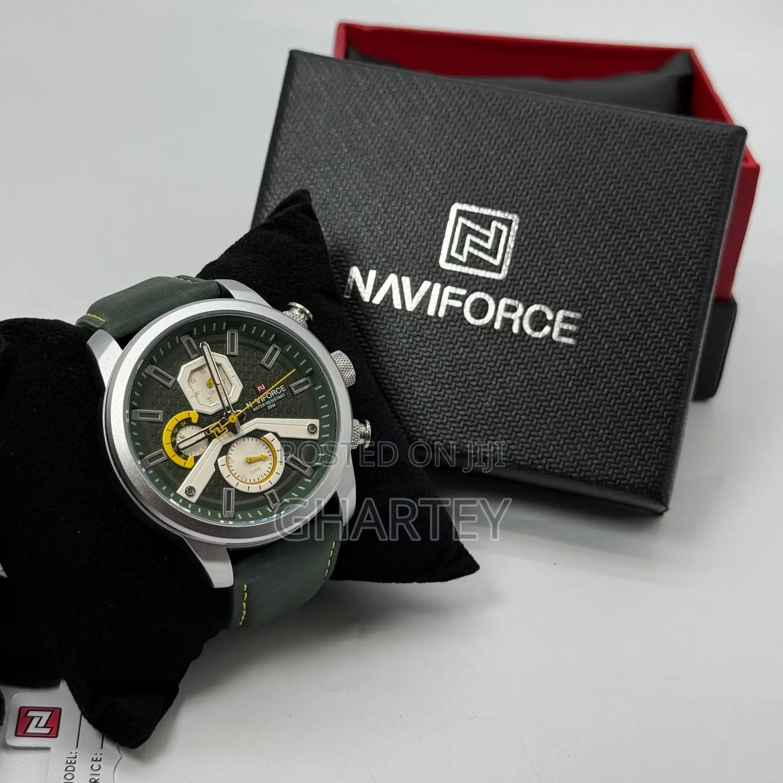Naviforce Chronograph Leather Watch || Green