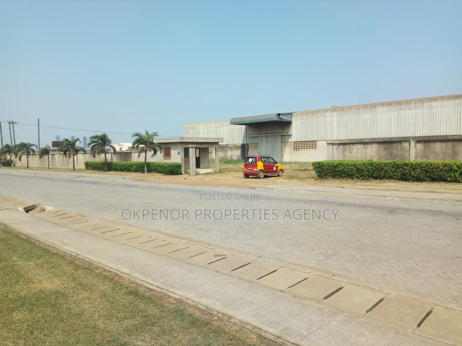 Warehouse for Rent at Freezone